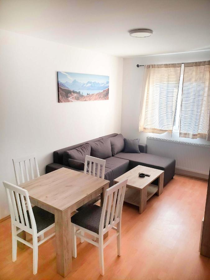 Aster Apartments Belgrado Exterior foto